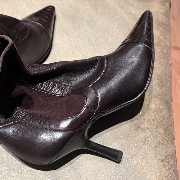 Chanel brown alligator and leather boot size 36 - Picture 7 of 10